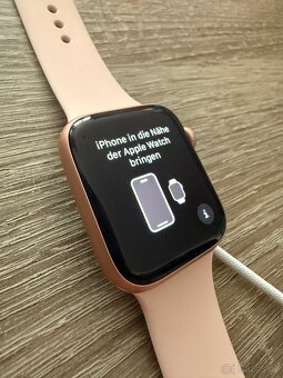 Prodám Apple Watch series 5, 44mm Rosegold Aluminium - 2