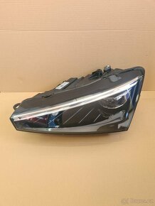 Levé a pravé přední LED světla Škoda Scala - 2