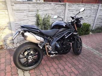 Triumph speed triple - 2