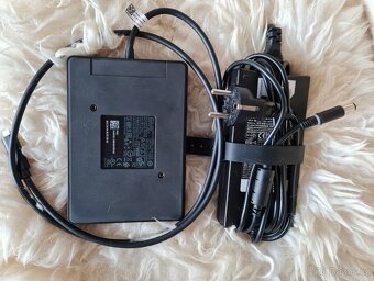 USB-C dokovací stanice DELL WD15 s napaječem 130 W - 2