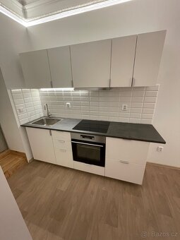Pronájem bytu 1+KK Velim - 2