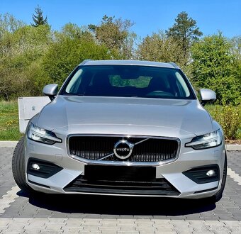 Volvo V60 II D4 145kw 2022 Momentum Pro - 2