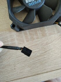 Větrák ke stolnímu PC - 2