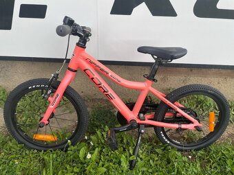 Dětské kolo Core Niper vel. 16 + stojan minimálně jeté - 2