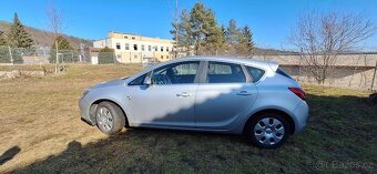 Opel Astra 1.7 CDTI (92 kW) – 2012, STK 2026, dvě sady kol - 2
