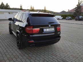 BMW X5 xDrive48i - 2