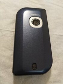 Nokia 6670 tlačítkový retro mobilní telefon - 2
