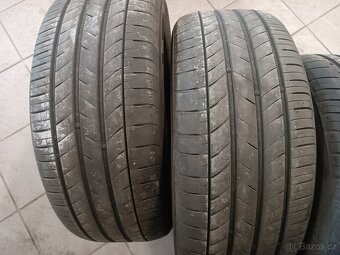 Letní pneu 235/55/17 - 2