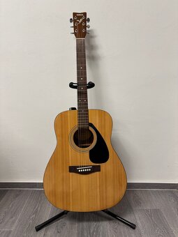 Kytara Yamaha F310 včetně obalu a stojanu - 2