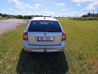 Škoda Octavia II Combi 2.0 TDI DSG - 2