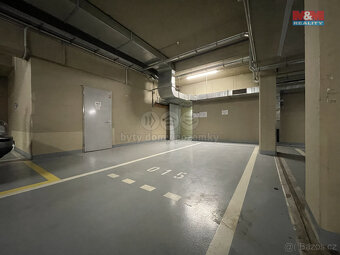 Pronájem 2x garážového stání, 25 m², Praha, ul. Korunní - 2