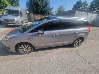 PEUGEOT 5008 ROK VÝROBY 9/2014 - 2