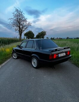 BMW e30 324td - 2