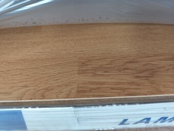 Podlaha laminátová - Euroclic Dub 3-parketa - 2