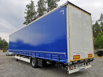 Jednoosý návěs lowdeck Krone r.v.2022. Málo jetý - 2