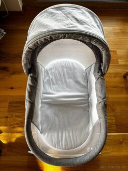 Skládací dětská postýlka/kolébka - 2