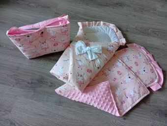 Souprava do kočárku pro panenky - 2