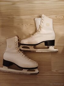 Dámské brusle 34 - 2