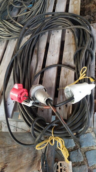 Prodlužovací kabel 4 x 380 V , rozvodné desky se spínači - 2