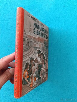 NÁDVORNÍK ŠIBRAVÁČEK - František Flos - 2