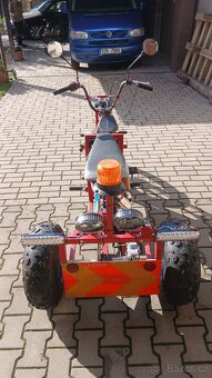 Motorová tříkolka, motokára - 2