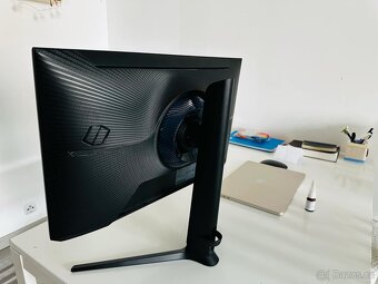 Herní monitor samsung odyssey G5 G55C - 2