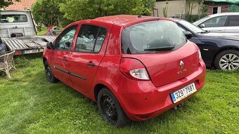 Náhradní díly Renault Clio 3 1.2 48kw 73 000 km - 2