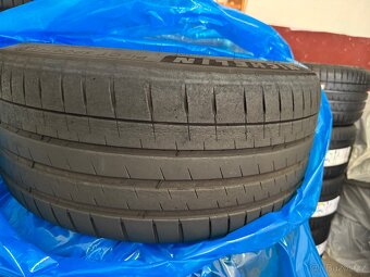 kola BMW M3/M4 826M s pneu - 2