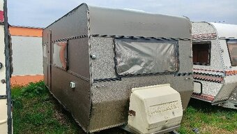 Obytný karavan - 2