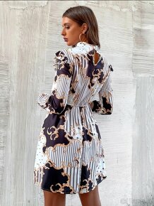 Nové elegantní šaty vel.M - 2