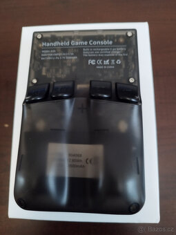Retro handheld konzole K36 (16 500 her) - 2