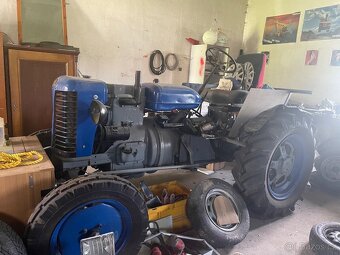 traktor Zetor 25 - 2