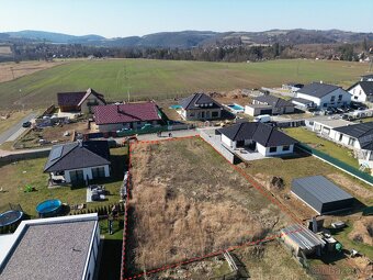 Prodám stavební pozemek 1.017m2 v Kamenném Přívoze - Újezdci - 2