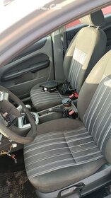 Ford Focus 1.7 TDCi r.v.2008 DÍLY - 2