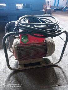 Vibrátor na beton - 2