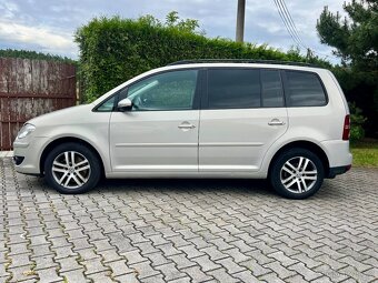 Volkswagen Touran 1,4 TSi EcoFuel / KLIMA 7MÍST / 2009 - 2