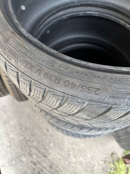 Barum 235/45 R19 - 2