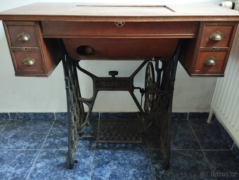 Šicí stroj Minerva Bobbin - 2