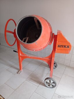 Prodám stavevbní míchačku a stavební kozy 5 ks - 2