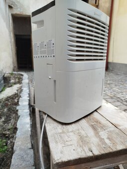Odvlhčovač vysoušeč vzduchu - 2