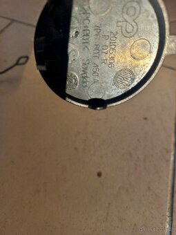 Krytka tažného oka zadního nárazníku VW Touareg 7P - 2