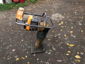 Vibrační žába - pěch Dynapac LC71 - 2