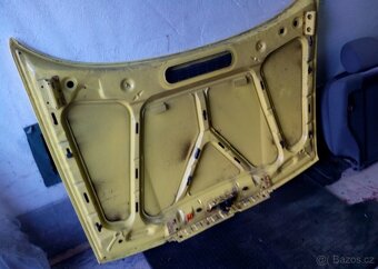 Škoda  Felicie 1,3 MPI přední kapota - 2