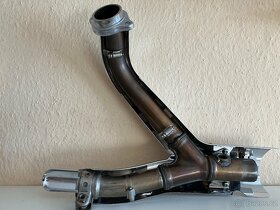 Yamaha XVS 1300 Midnight Star - výfuk - 2