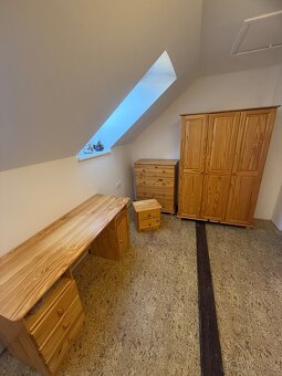 Nábytek z masivní borovice - 2