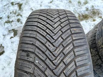 2ks celoroční pneu Continental 235/55/18 - 2