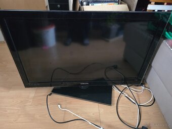 Televize TV Samsung LE40C630 101 cm ovladac - 2