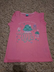 Dívčí trička bez rukávů,zn. Little kids, vel. 122 - 2