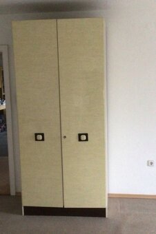 Šatní Skříň - 2