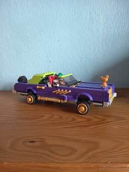 Lego Jokerovo auto - 2